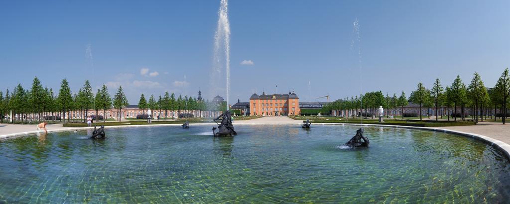 Hotel Adler Post Schwetzingen Exterior foto